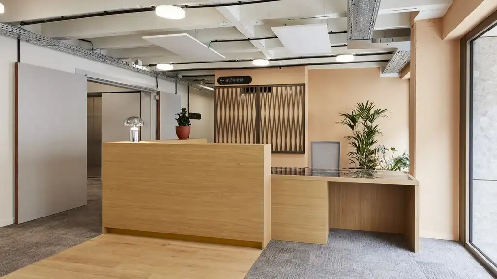 Volledig ingericht kantoorverdiep te huur in Clockwise Antwerpen foto 17