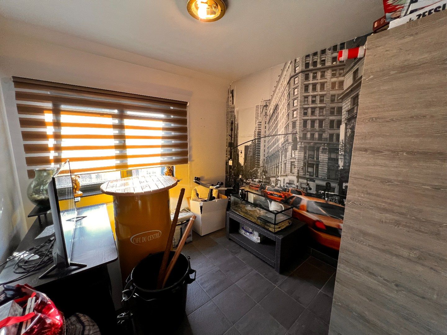 RUIM APPARTEMENT MET 3 SLAAPKAMERS EN TERRAS IN CENTRUM IEPER foto 12