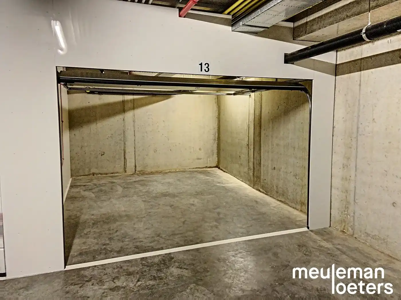 Ruime ondergrondse garagebox in het centrum foto 2