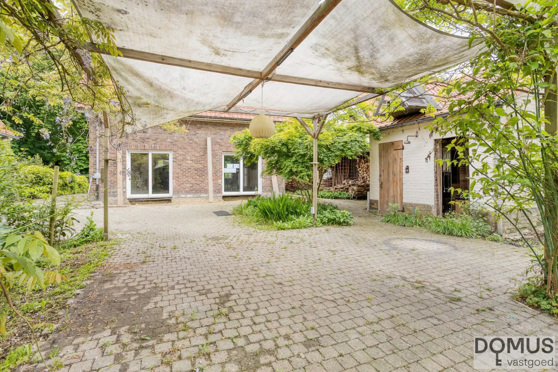 Charmante open bebouwing op toplocatie foto 9