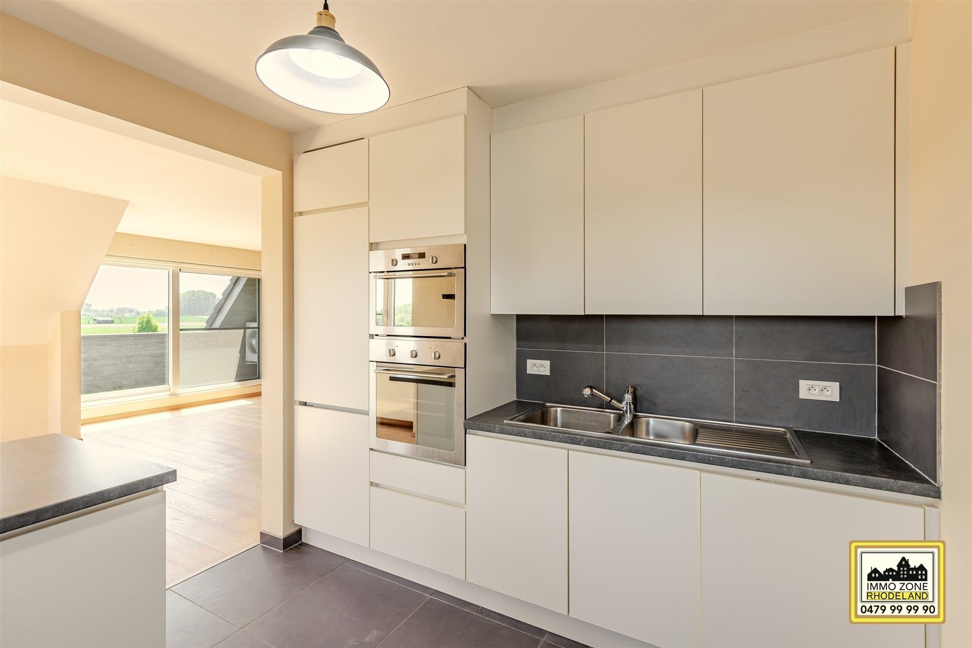 Ruime duplex met 3 slaapkamers met terras.  foto 6