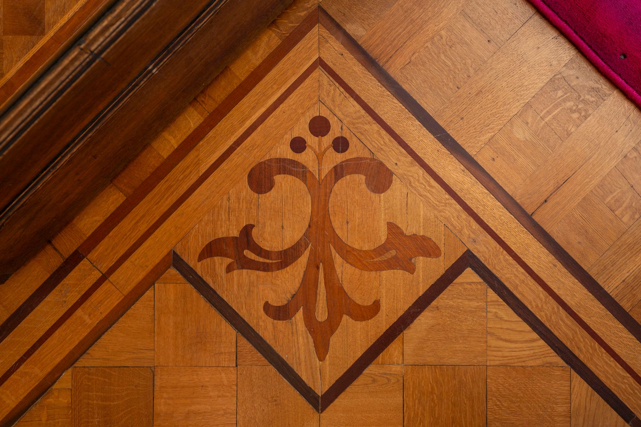 ANTWERPEN - Authentieke meesterwoning met vier garages foto 5