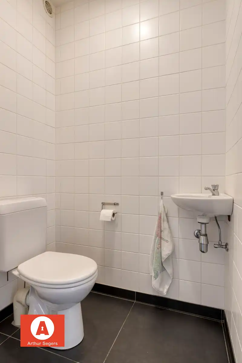 Energiezuinig gelijkvloers appartement met garage foto 13