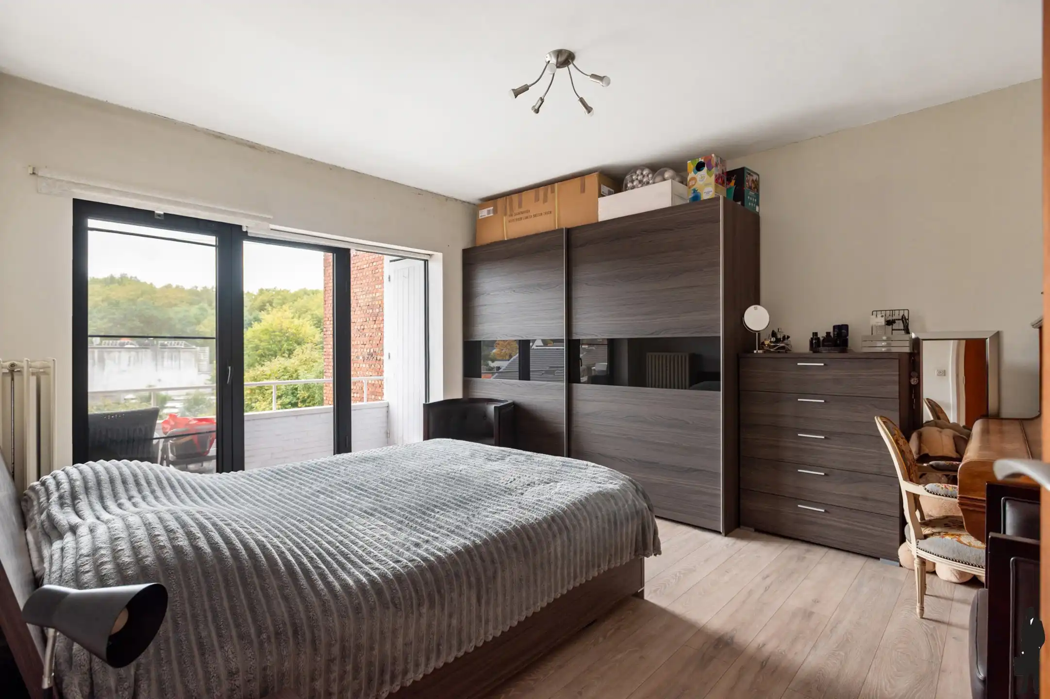 Lichtrijk appartement op toplocatie in Deurne! foto 7