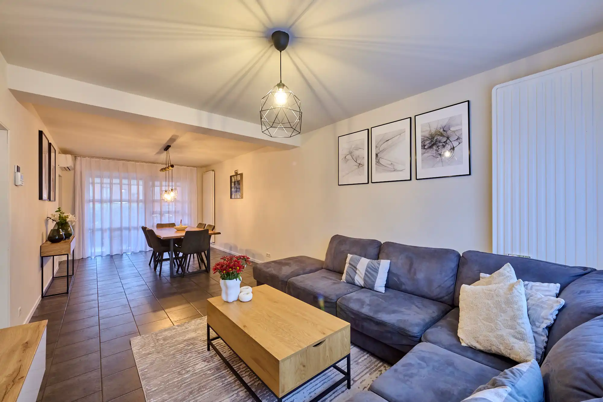 Instapklare woning met garage en 3 slpks op rustige locatie foto 2