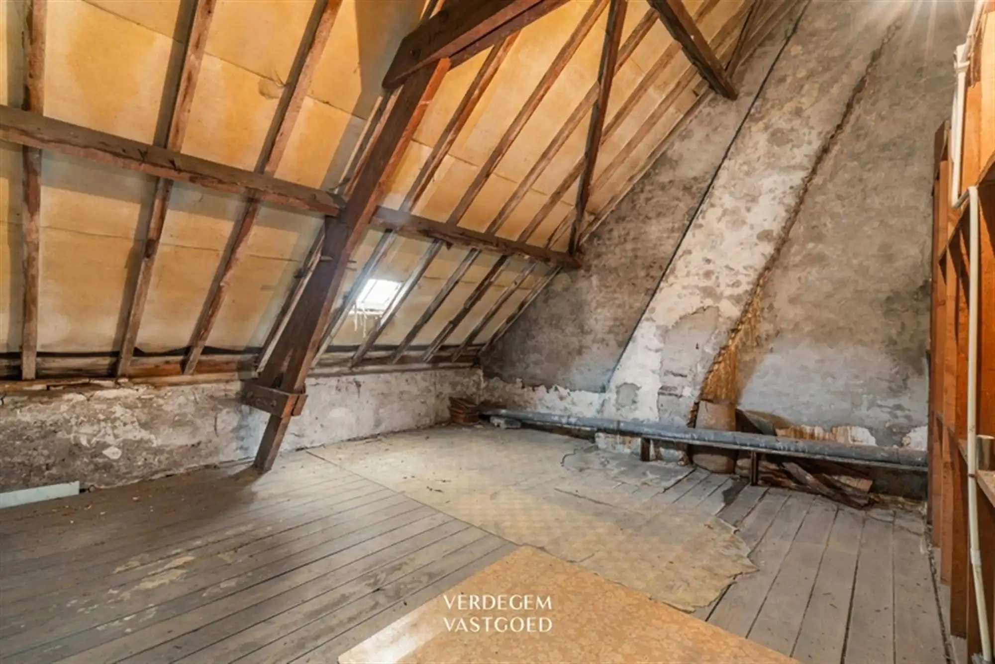 Ruime, te renoveren, woning met bouwgrond op een terrein van 869m² foto 19