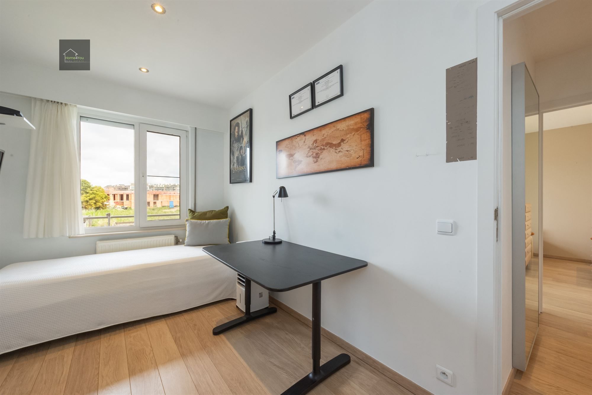 Ruim instapklaar appartement met garage en staanplaats foto 20