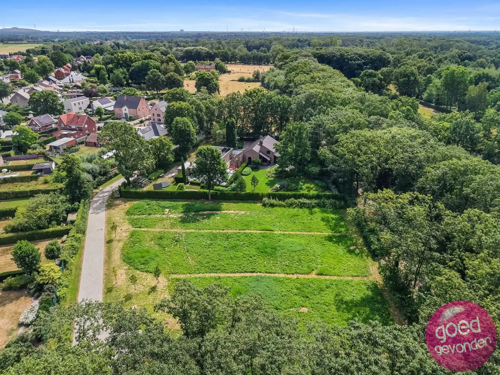 BOUWGROND van 10 ARE voor OB op TOPLIGGING - VERKEERSLUW  foto 8