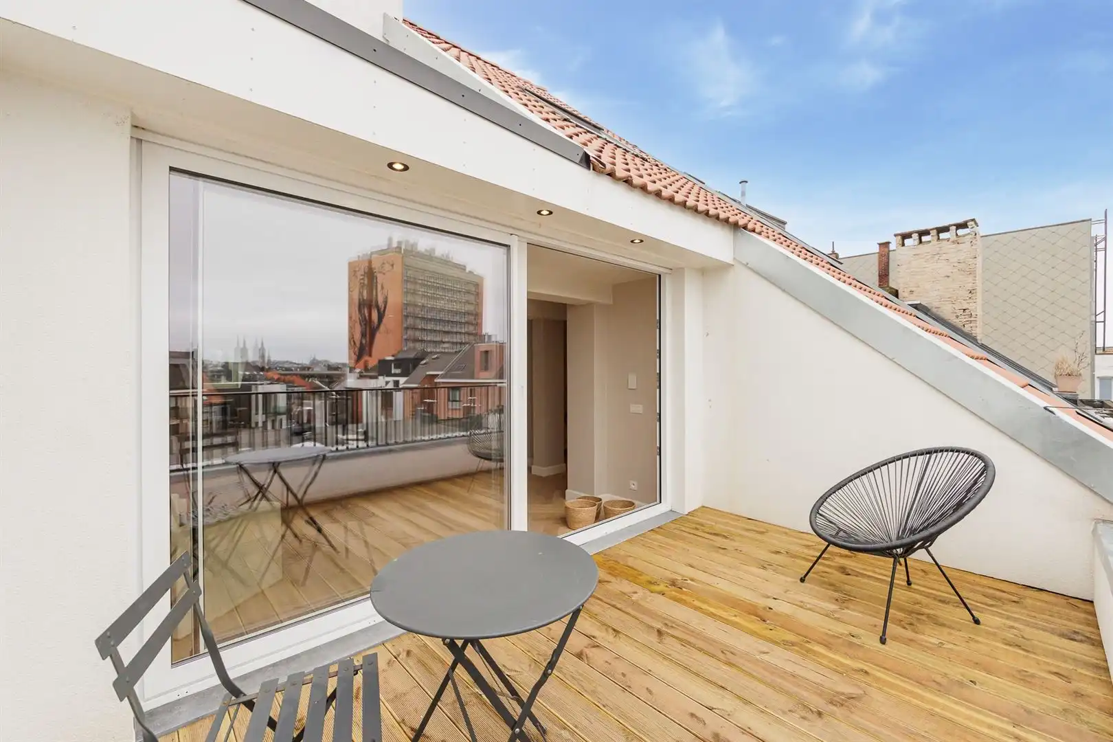 Charmante duplex met terras foto 6