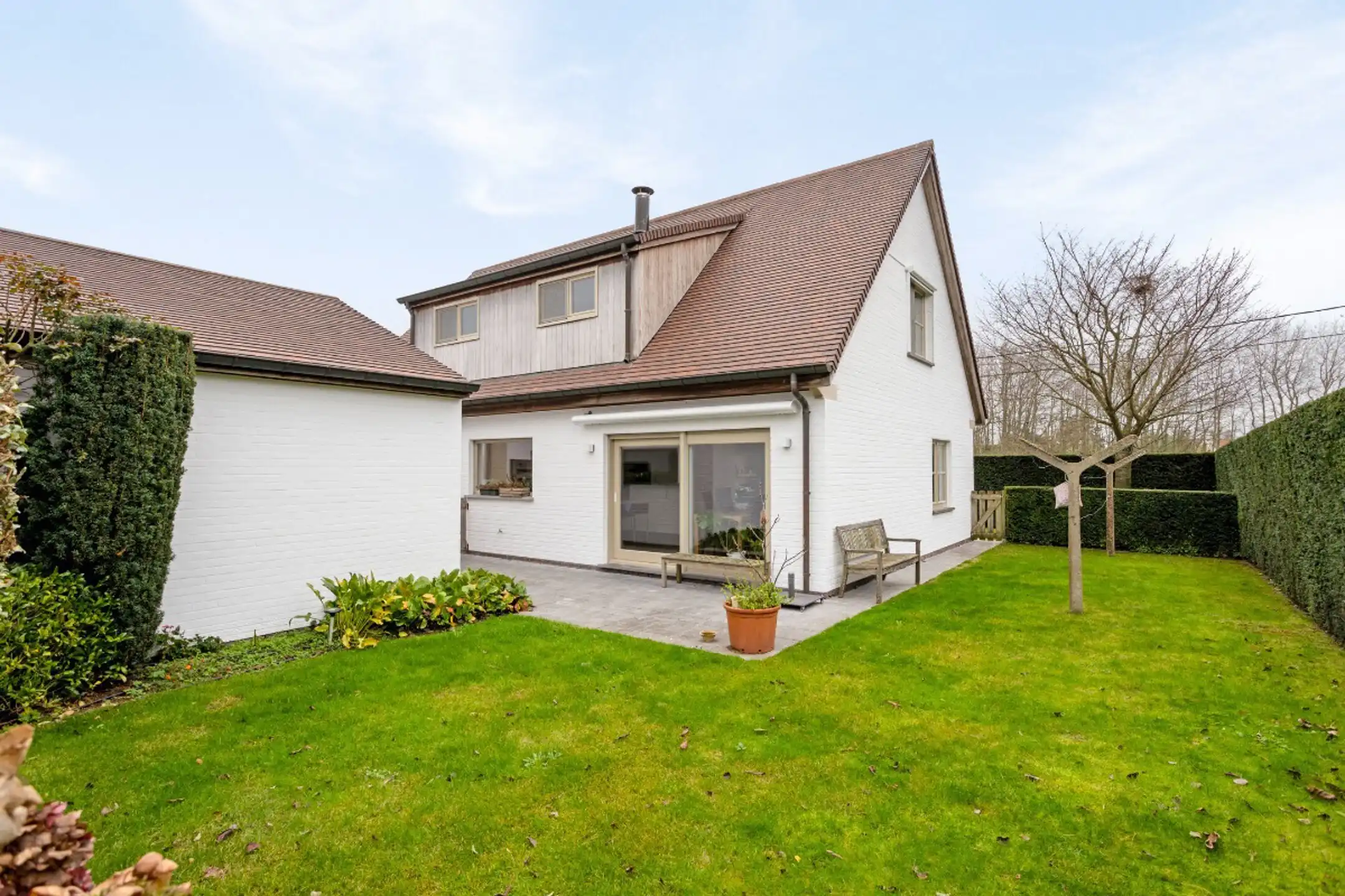 Modern ingerichte villa met loods in Moerkerke foto 29