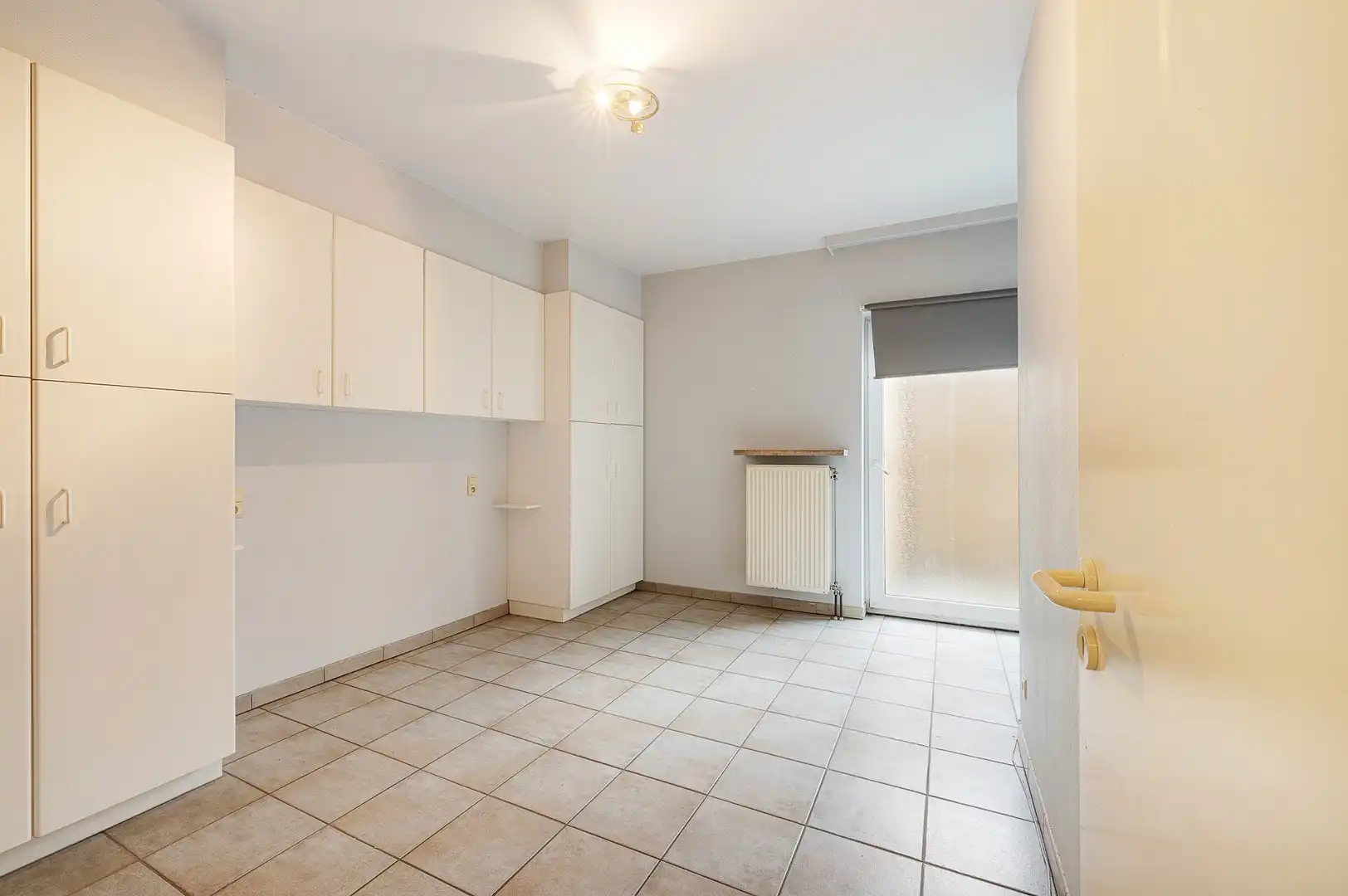 Te renoveren gelijkvloers appartement op topligging nabij het Rubensplein. foto 10