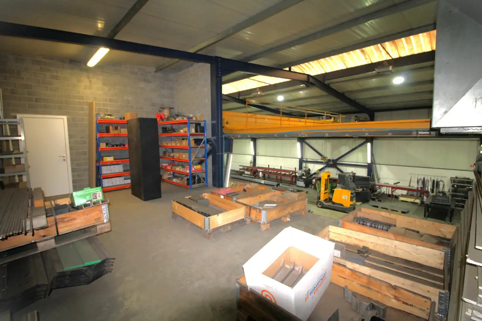  te huur Maldegem | ruime werkplaats of opslagruimte met rolbruggen 600+200m² foto 19