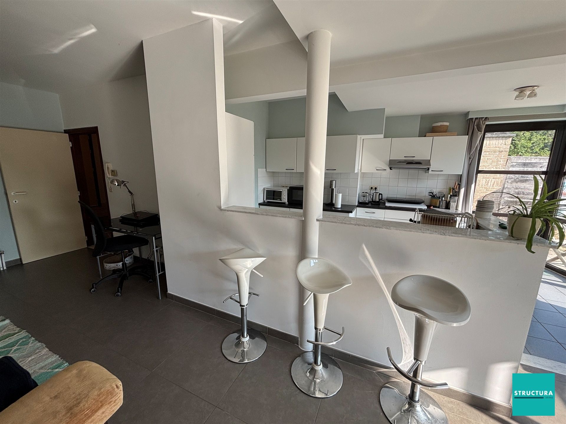 Gelijkvloers appartement met ruime tuin  foto 3