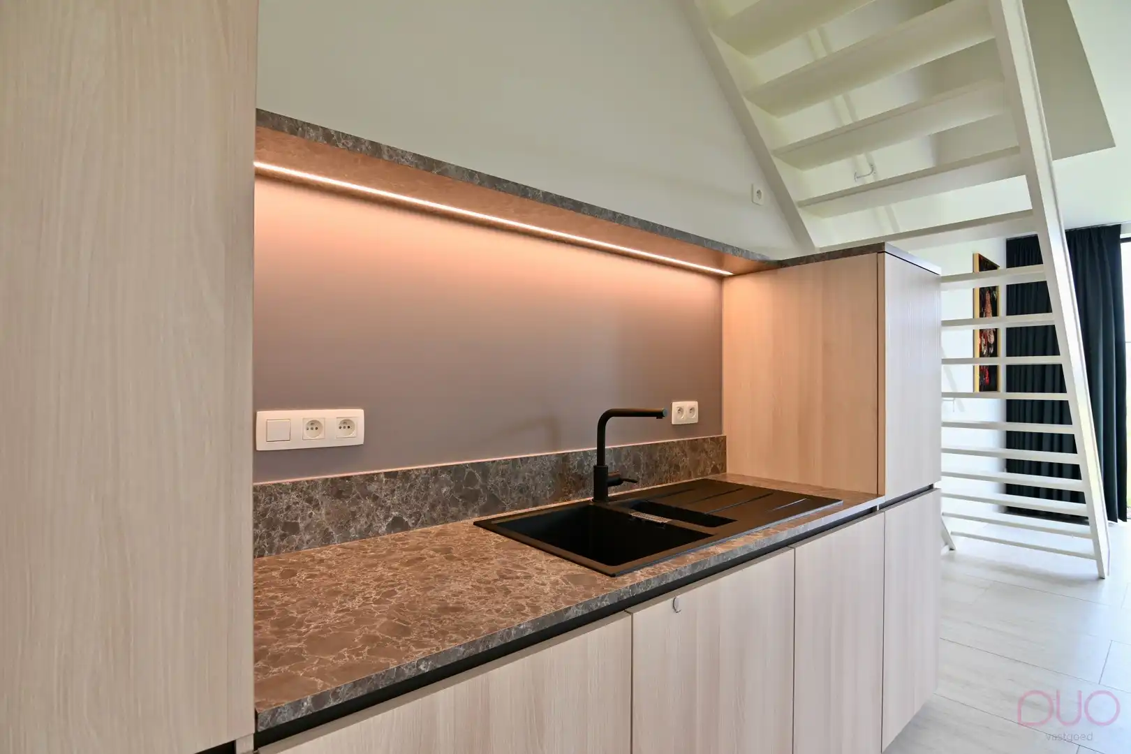 Moderne, stijlvolle nieuwbouwwoning in Wilderen inclusief diverse roerende goederen foto 18