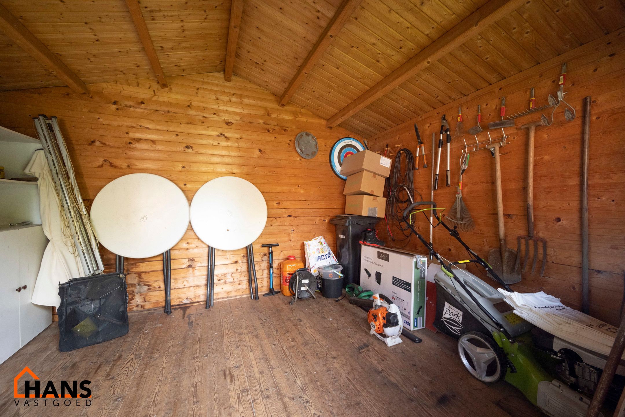 Vrijstaande ééngezinswoning met ruime tuin en garage. foto 13