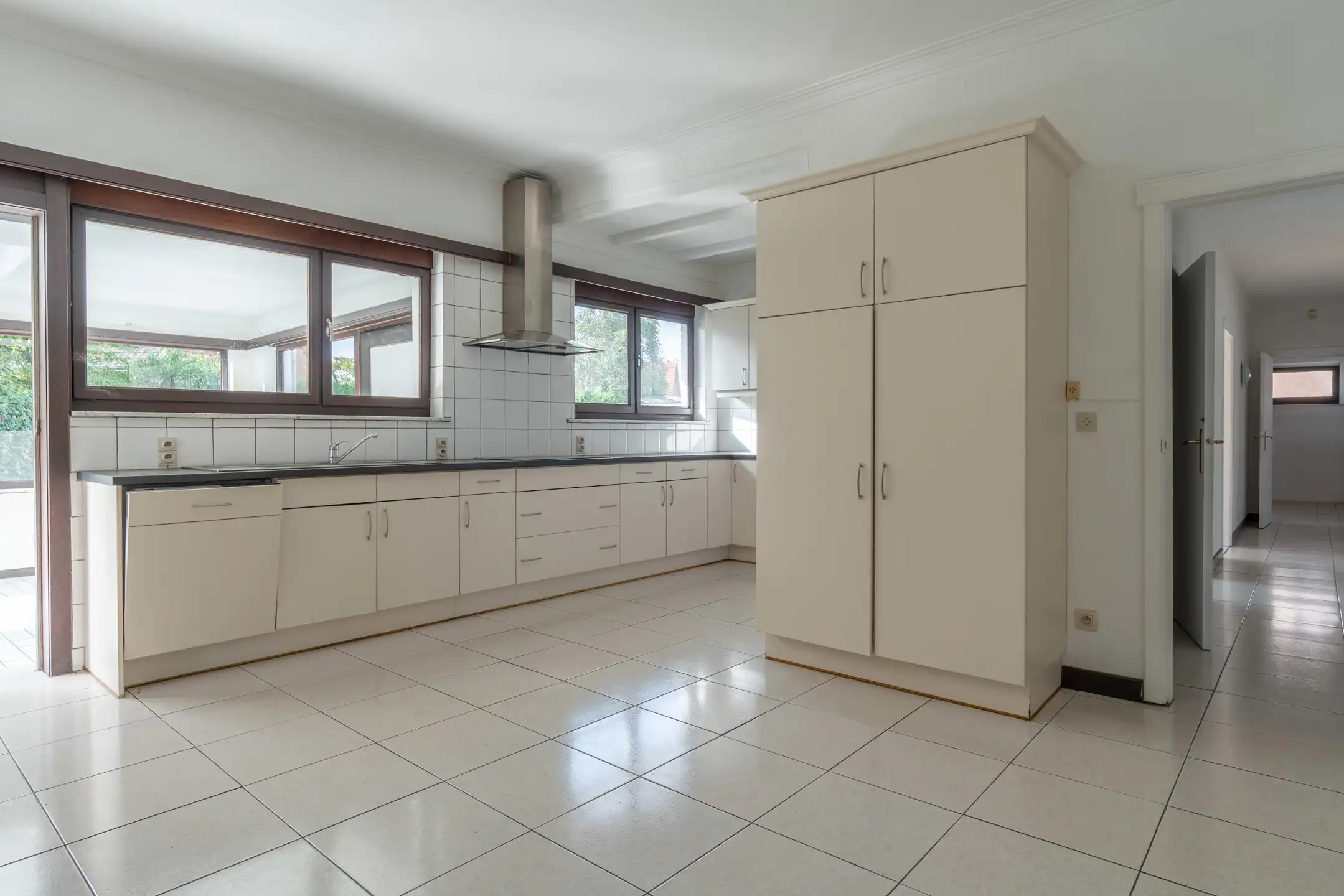 Charmante laagbouwvilla met 4 slpks (mog. meer) op 916 m² foto 12