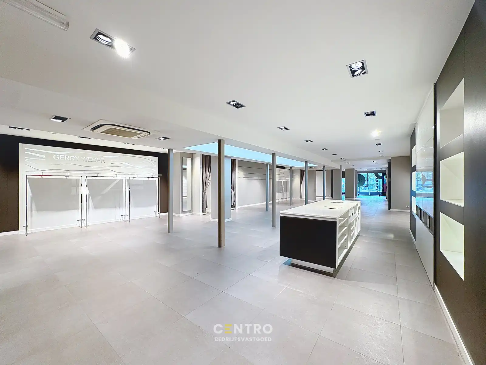 Handelsgelijkvloers op TOPligging (Grote Markt/Ooststraat) te Roeselare! foto 12