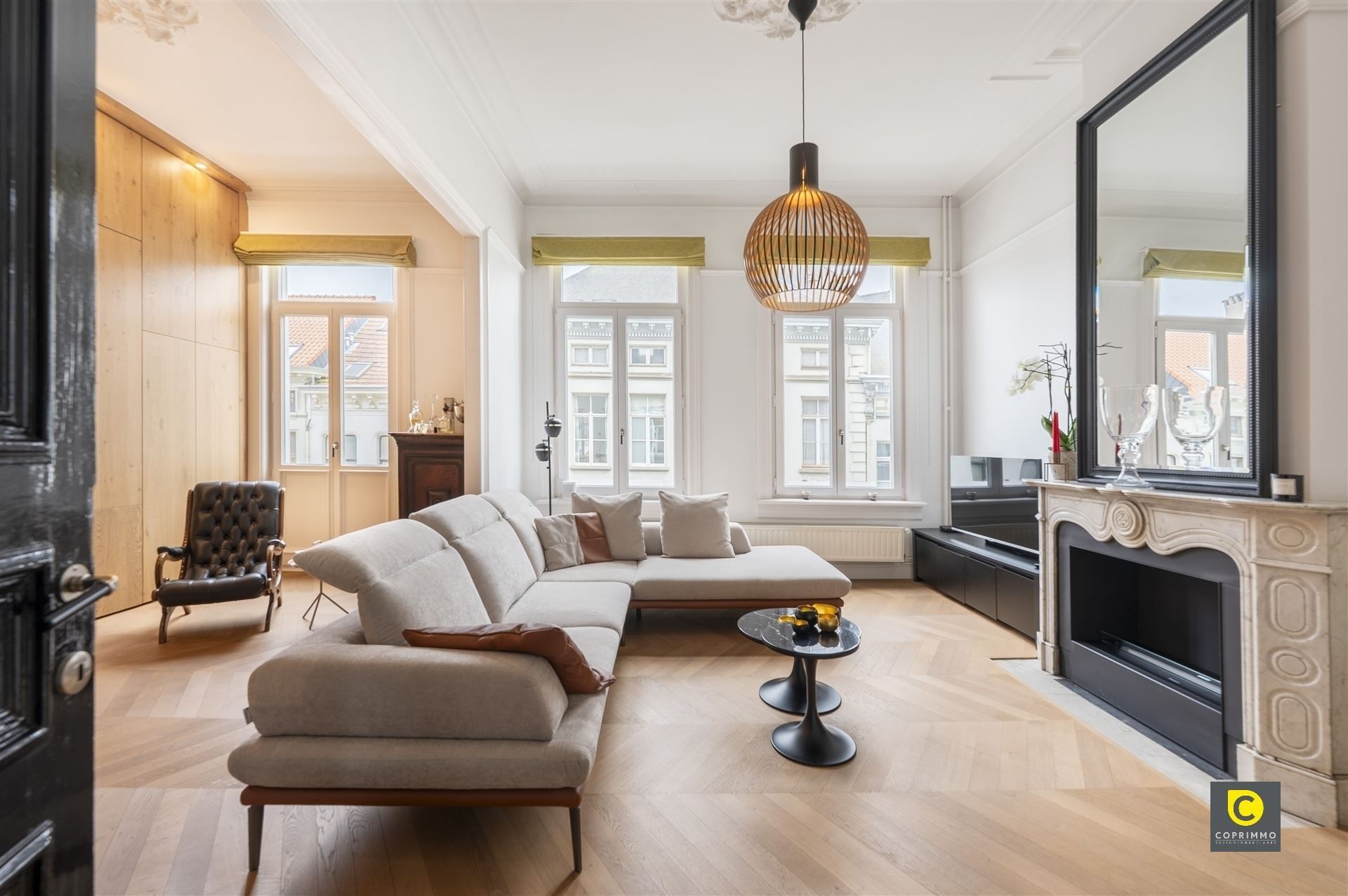 Unieke meesterwoning met garage foto 2