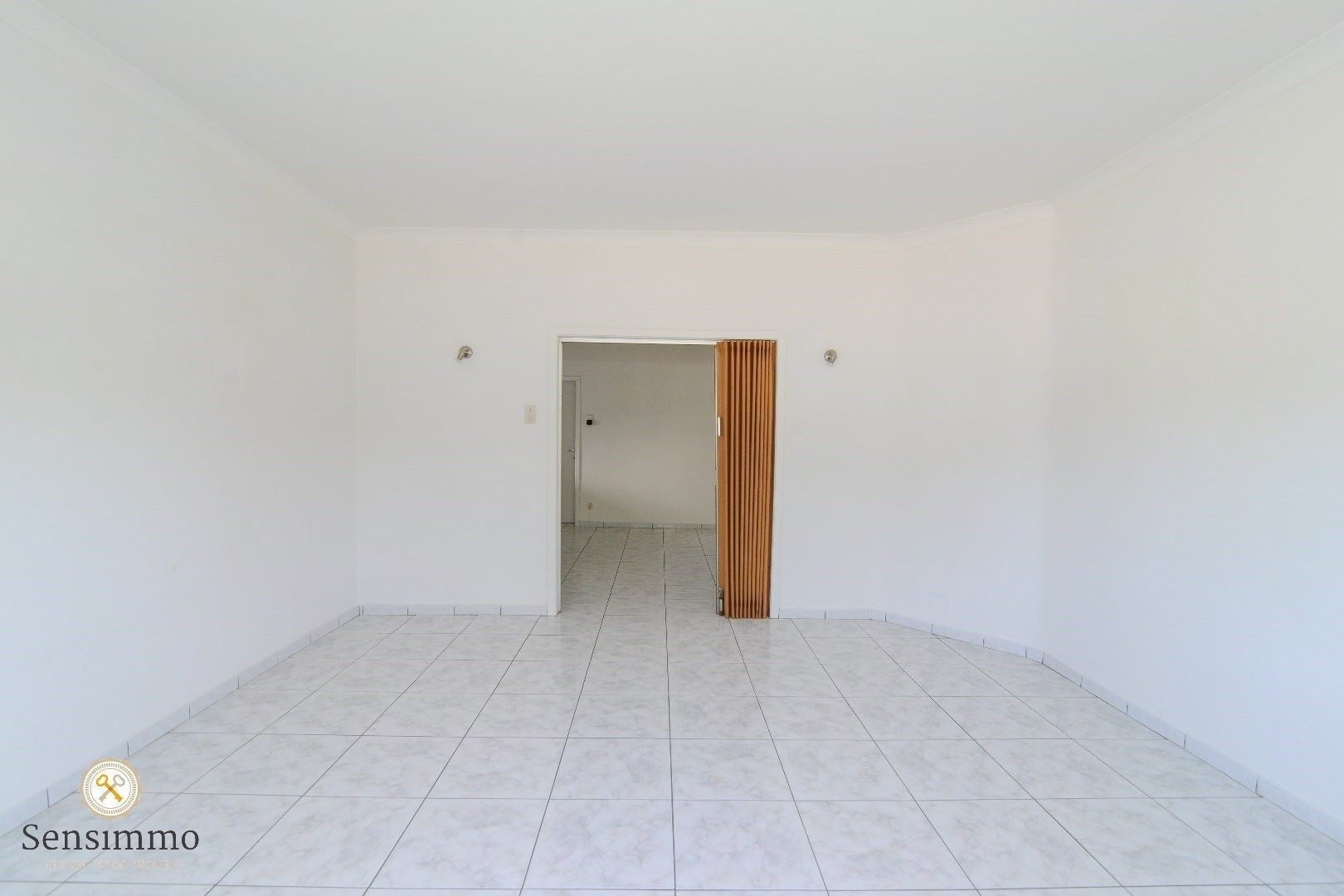 Ruime halfopen 235m² woning op 7a45ca perceel te Genk foto 9