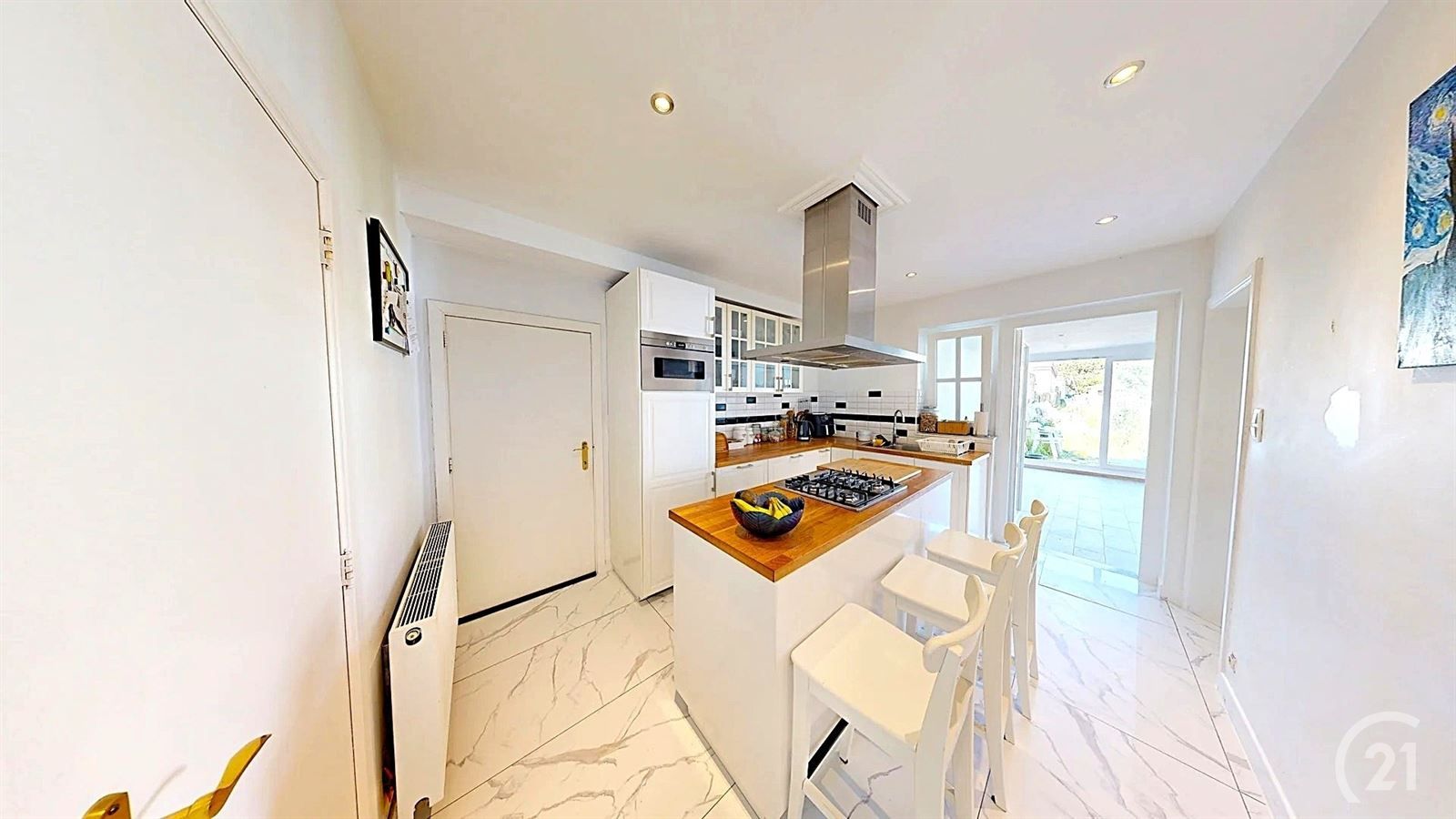 Gerenoveerde woning met tuin en 5 slaapkamers foto 3