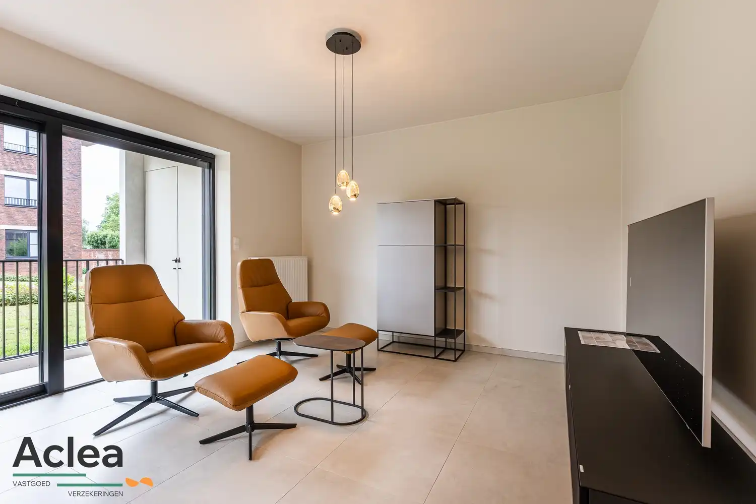 Hoogwaardig afgewerkt appartement met garage en ruim terras foto 2