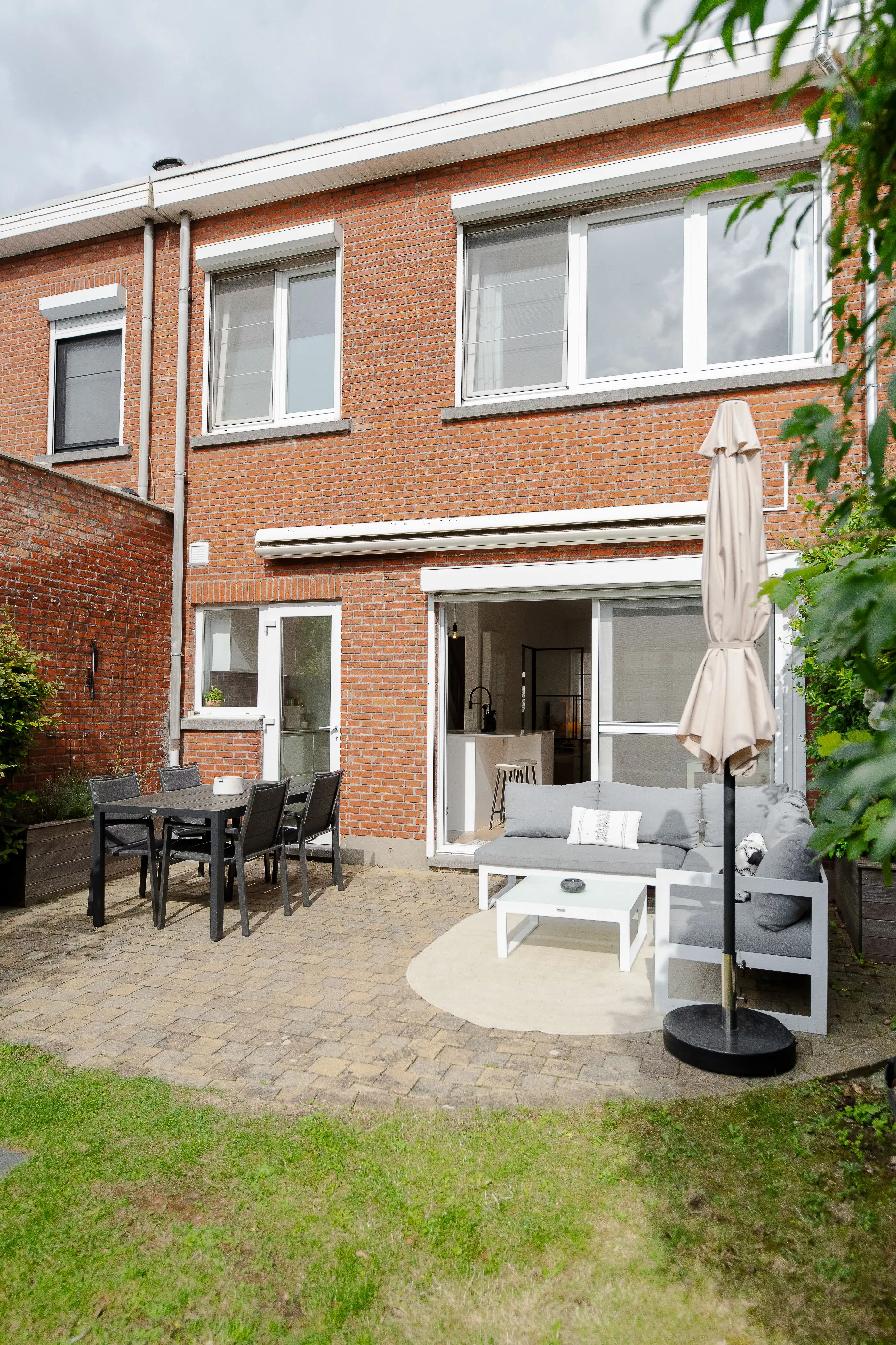 Instapklare gezinswoning met zonnige ZW tuin foto 9
