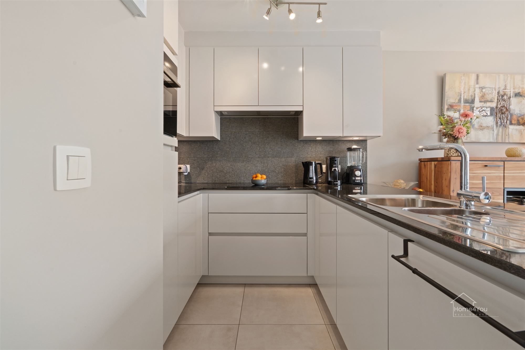 Zonnig en energiezuinig appartement op toplocatie in Middelkerke – Instapklaar en modern foto 8
