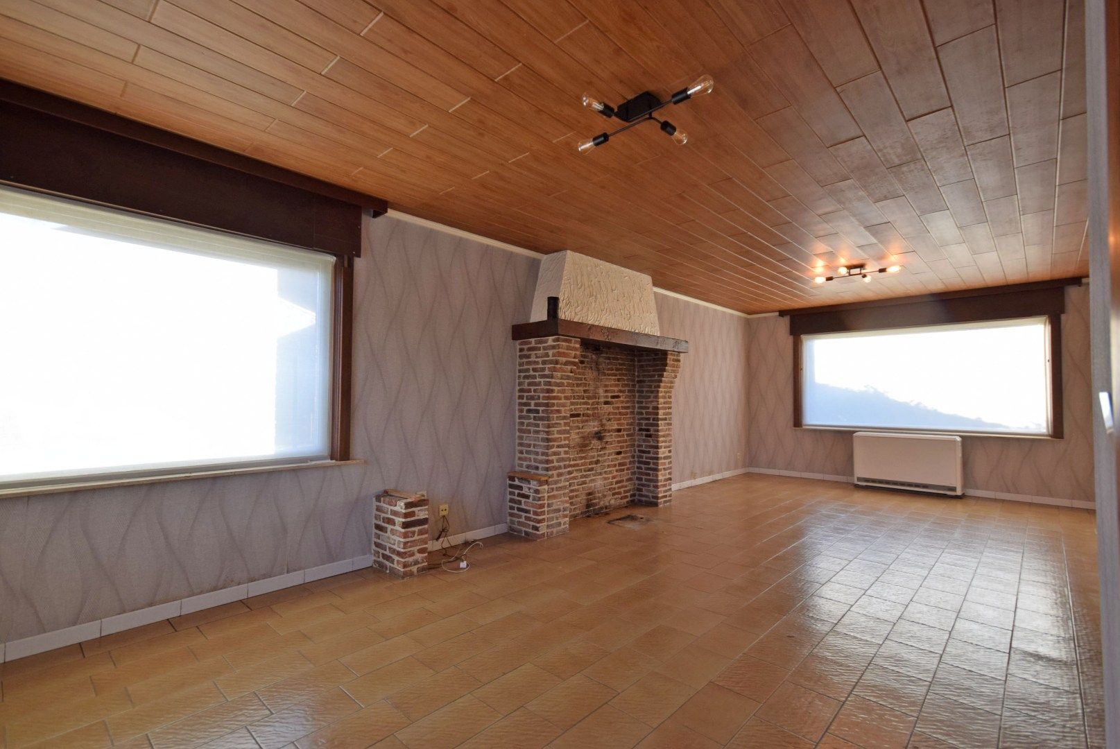 HALFOPEN BEBOUWING MET POTENTIEEL foto 3