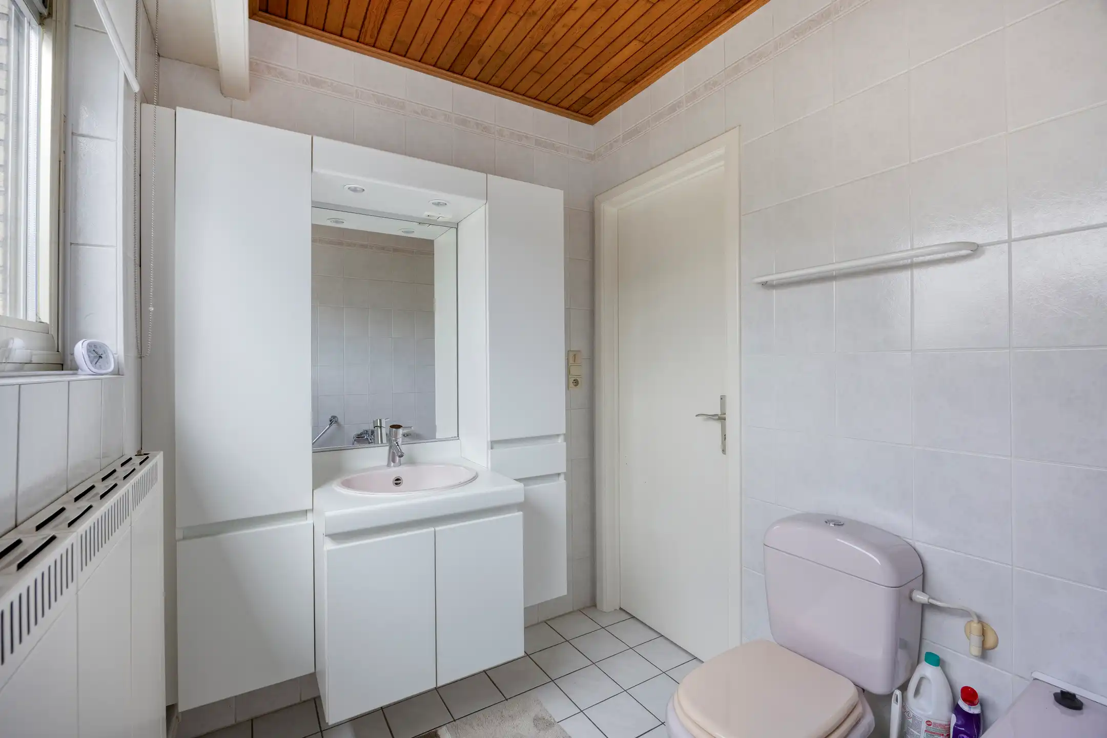 Ideale gezinswoning met 3 slaapkamers en dubbele garage foto 22