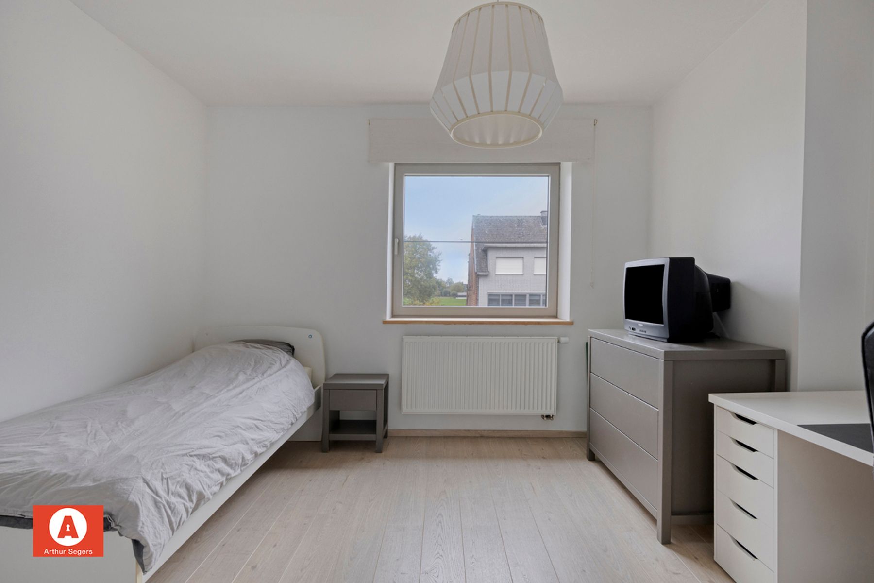 Energiezuinige open bebouwing met 5 slaapkamers en praktijk foto 22