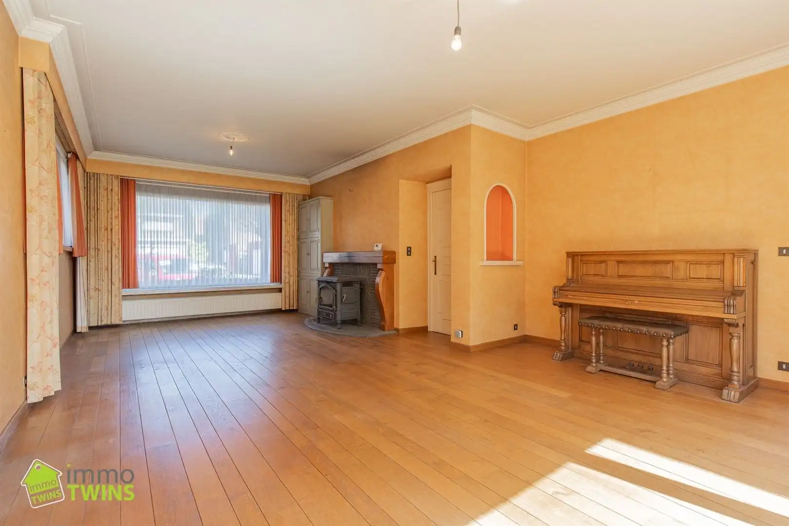 Prachtige open bebouwing met garage te Kruibeke.  foto 5