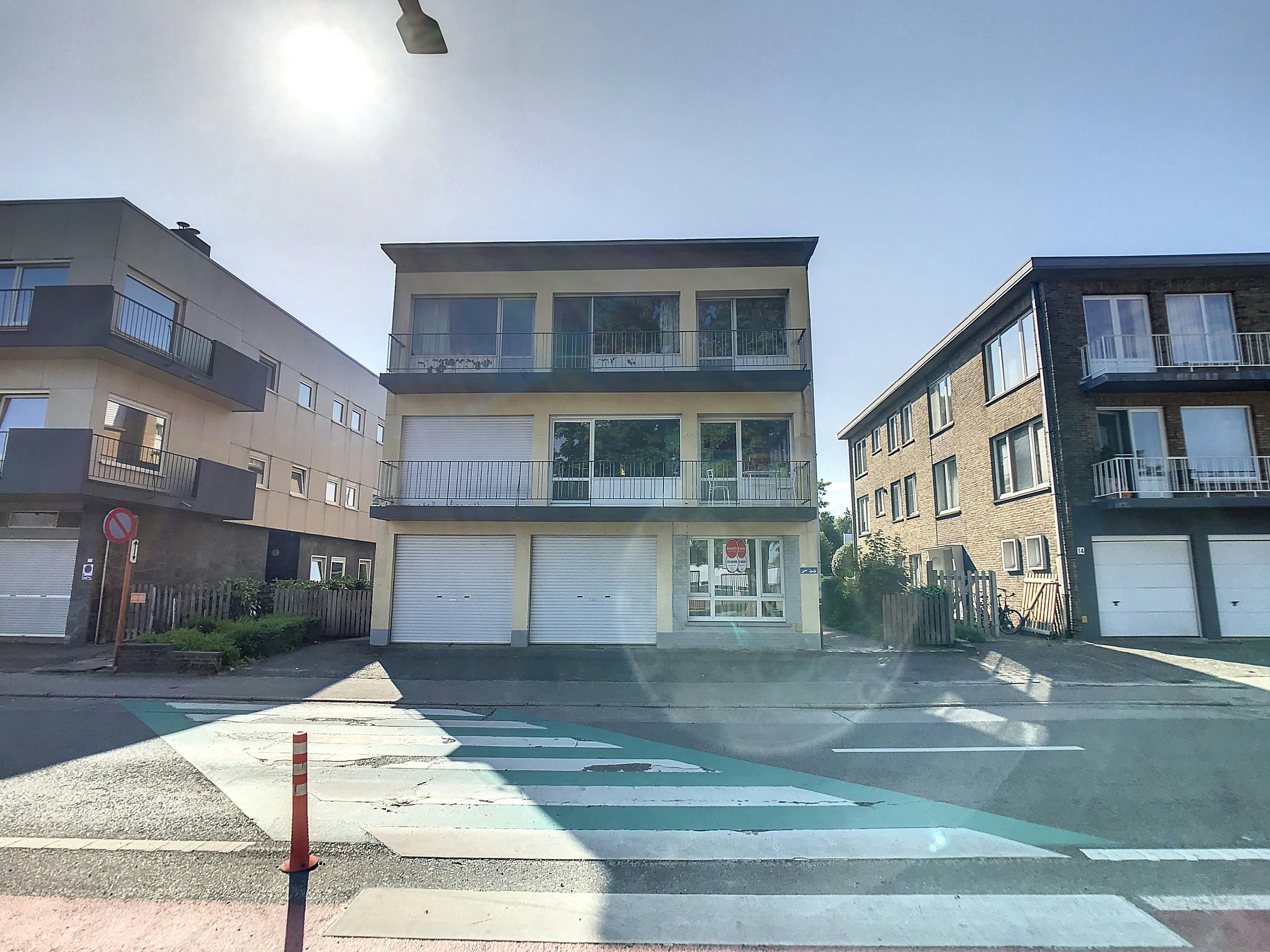 Lichtrijk appartement te koop met 2 slaapkamers en garagebox  foto 9