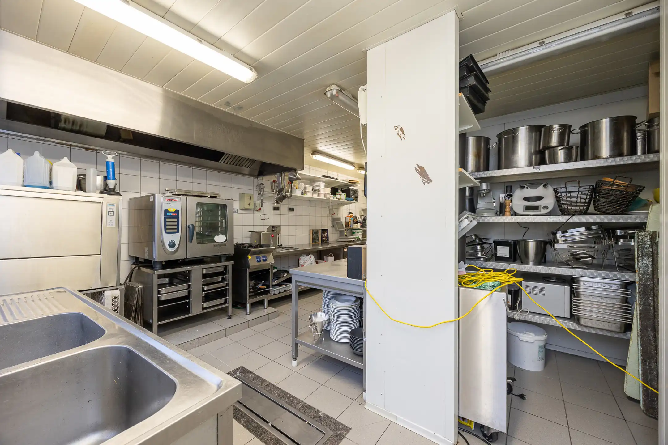 Modern handelsgelijkvloers in het centrum van Lint (115m²) foto 22