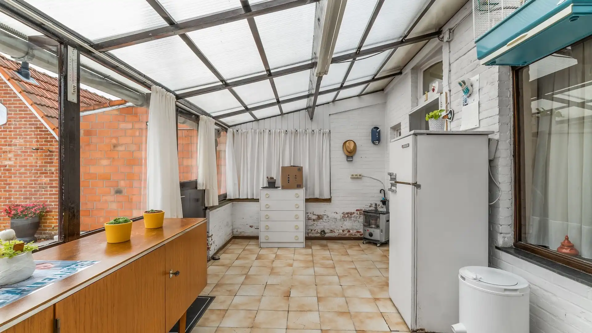 Te renoveren woning (G.B.) met 3 slpkrs  te Genk foto 9