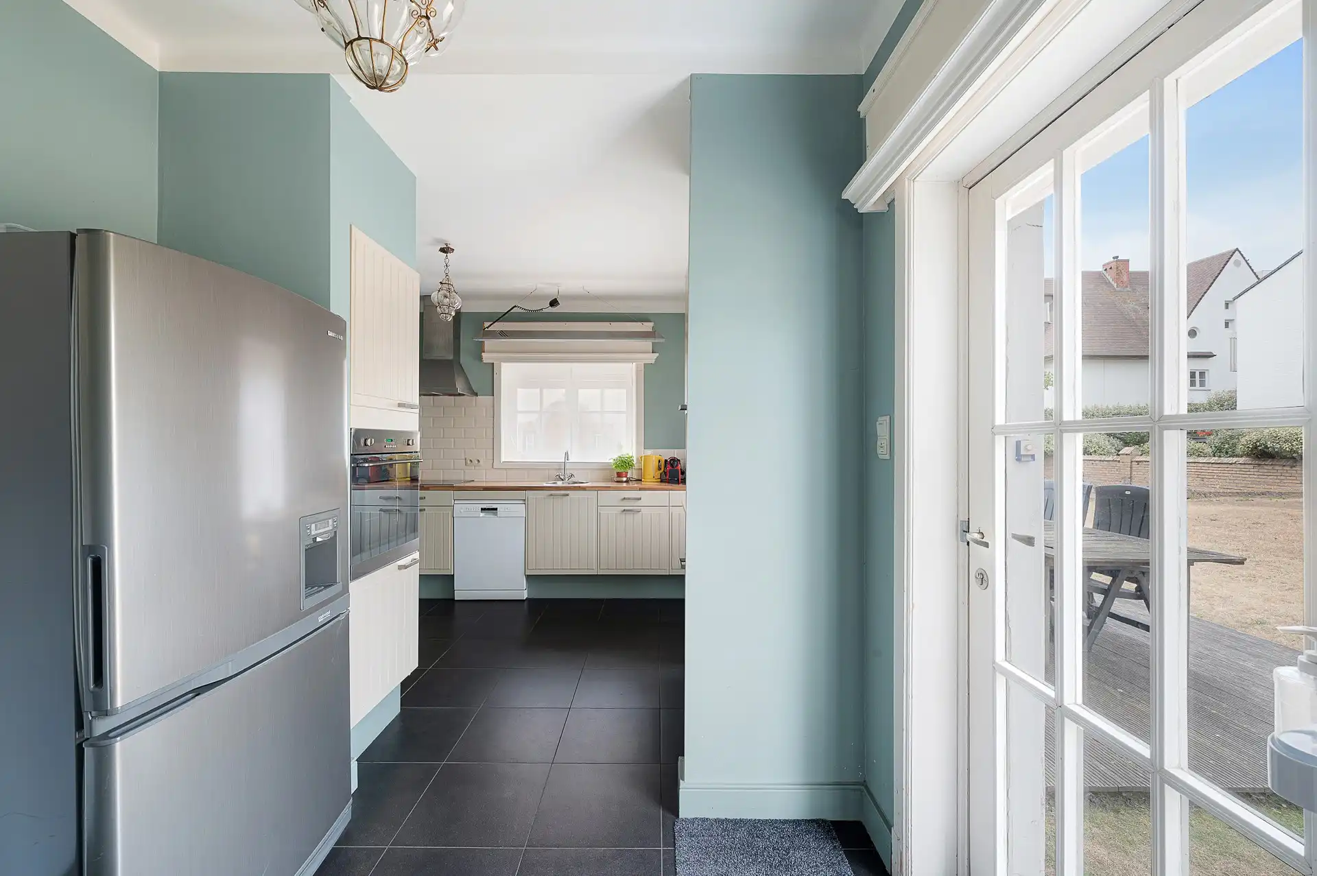 Majestueuze villa op toplocatie en 919m² grond, op slechts 150 meter van het strand foto 12