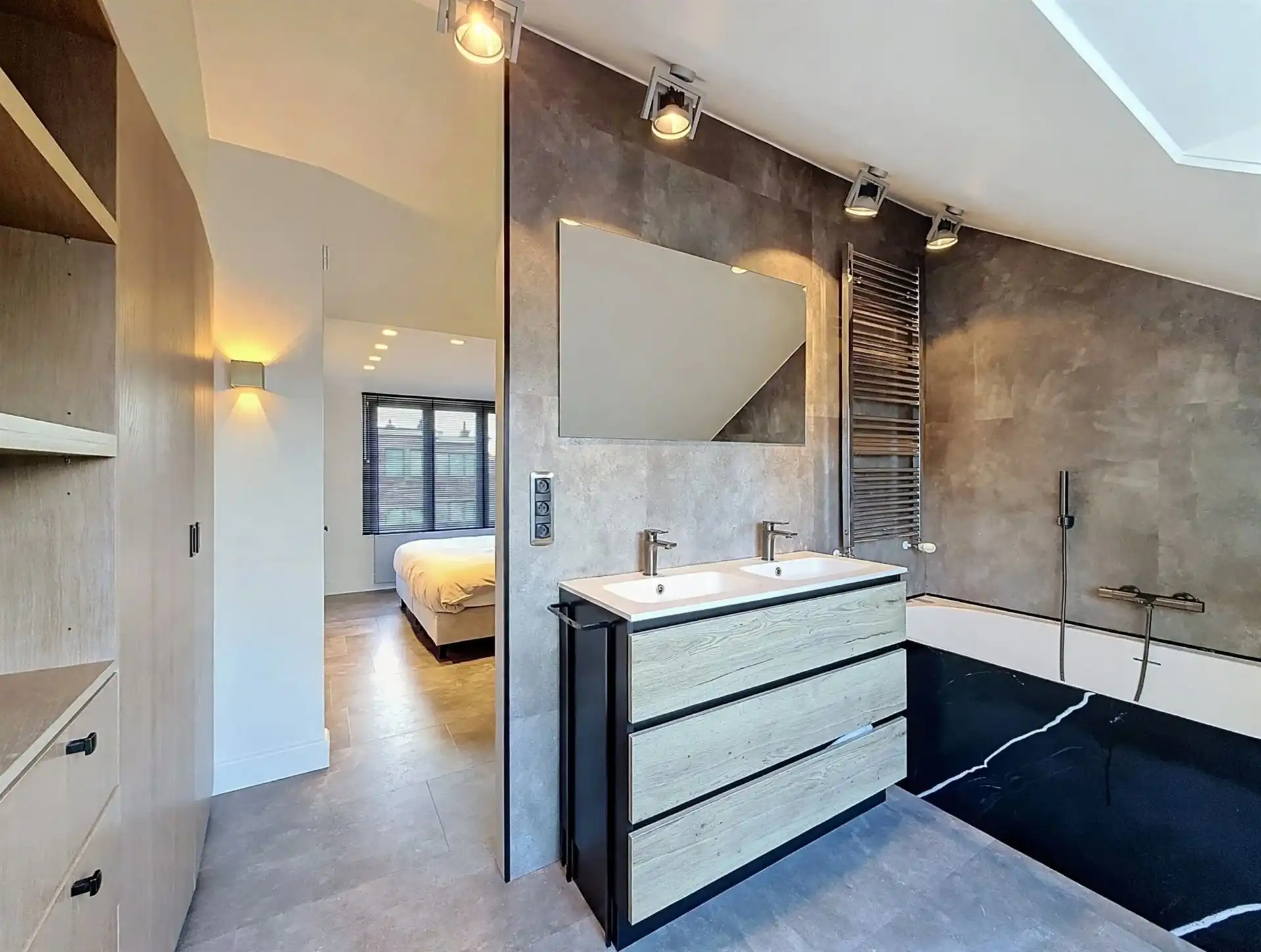VOLLEDIG GERENOVEERD DUPLEXAPPARTEMENT IN SINT-NIKLAAS EPC A & NETTO RENDEMENT VAN 4%!  foto 8