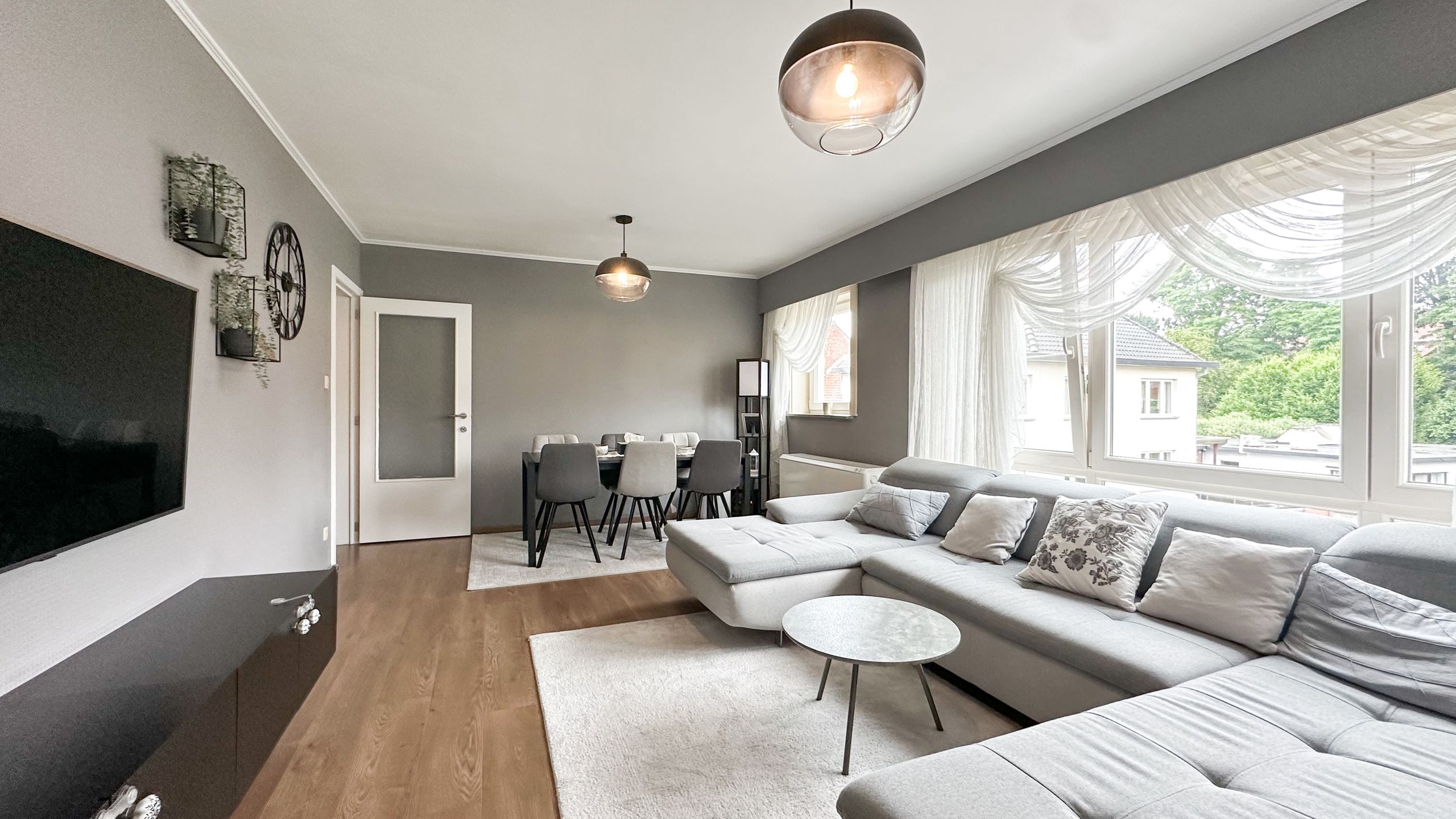 Instapklare appartement met 3 slpks op toplocatie te Genk!  foto {{pictureIndex}}