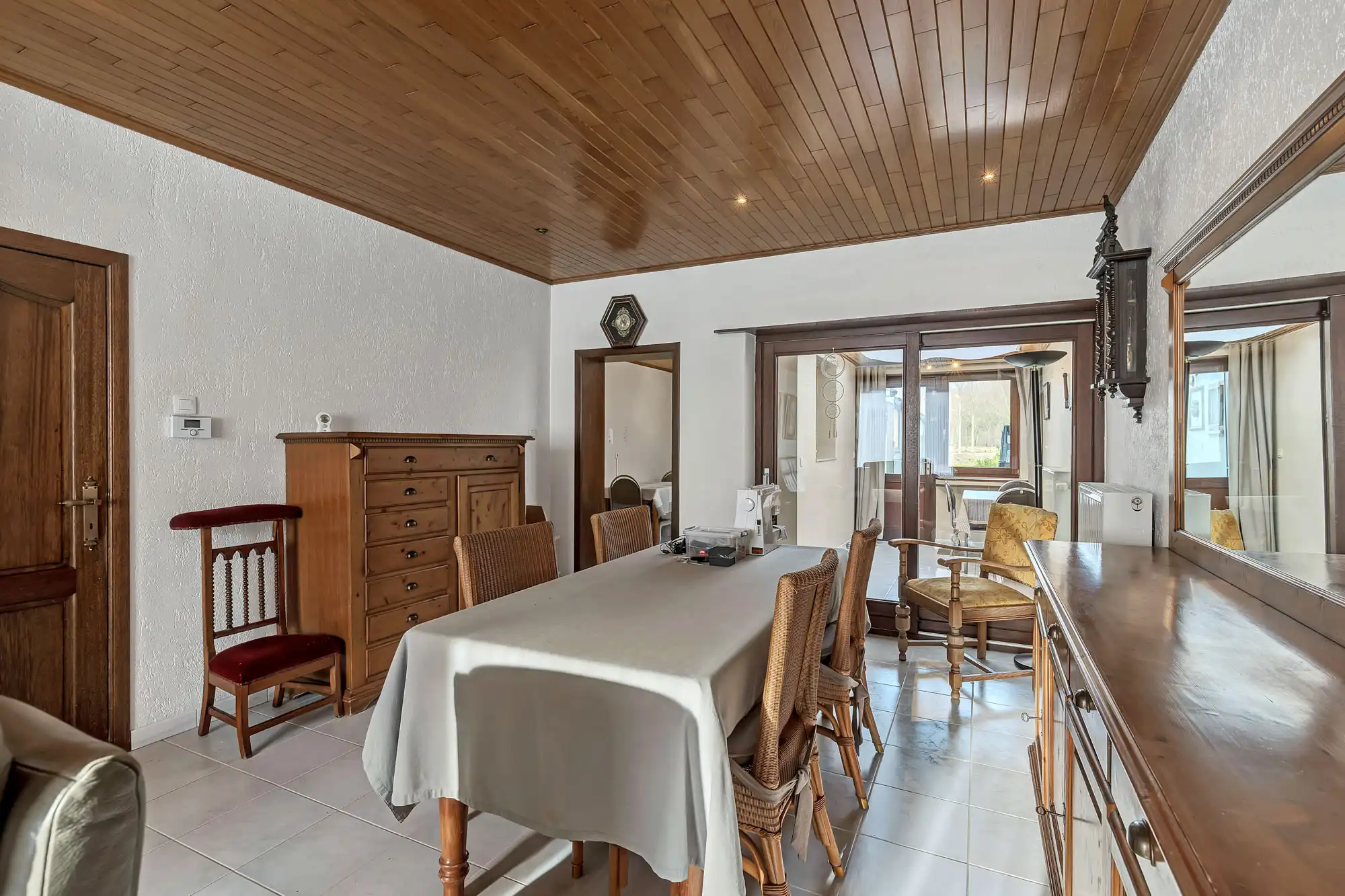 Charmante gesloten bebouwing met diepe tuin aan de Leie foto 4