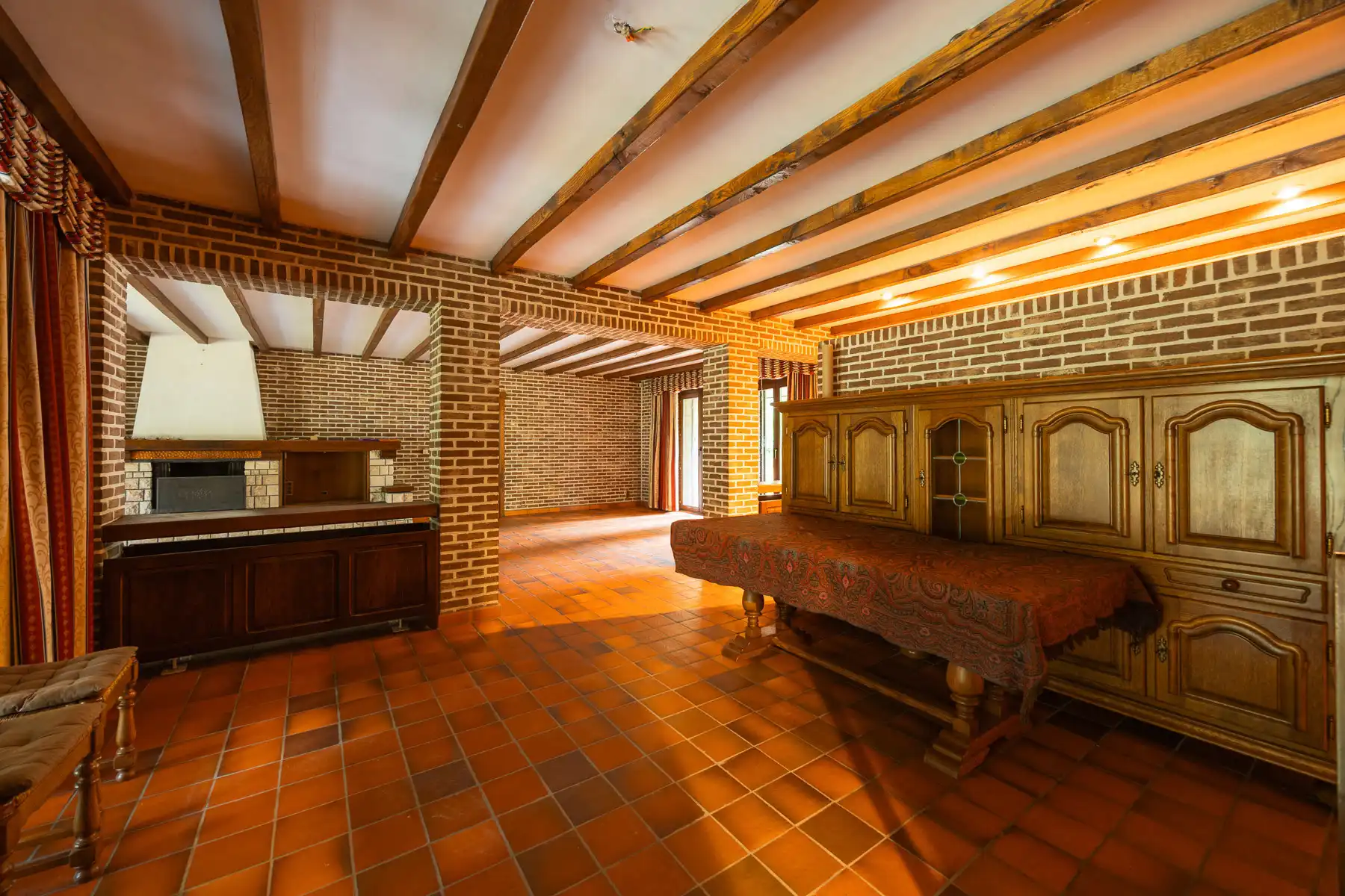 Zéér ruime villa op 3.014m² omgeven door groen foto 15