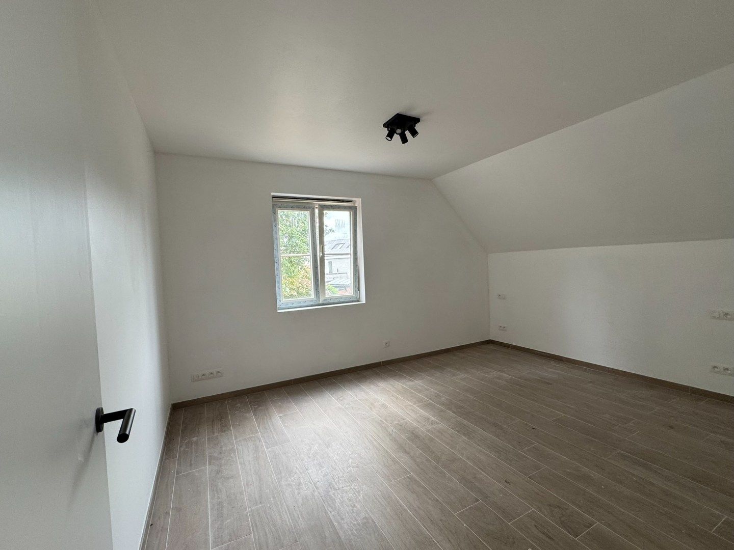 BEZOEKDAG VOLZET - Ruime nieuwbouwwoning in Kalken  foto 10