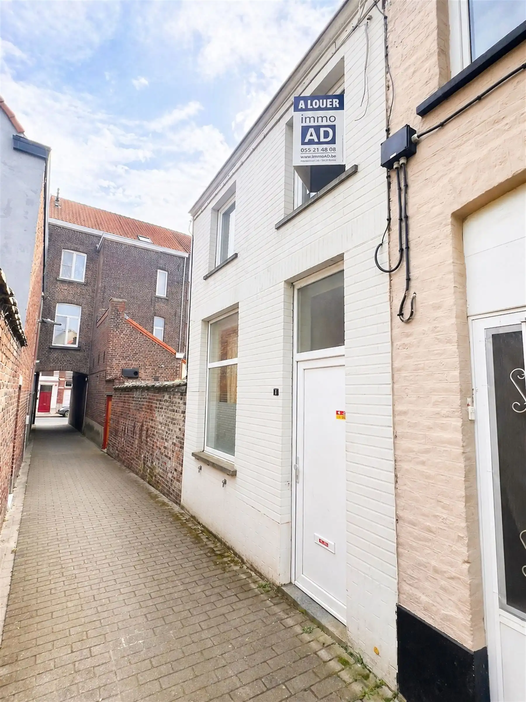 Sympathieke woning in het stadscentrum met tuin foto {{pictureIndex}}