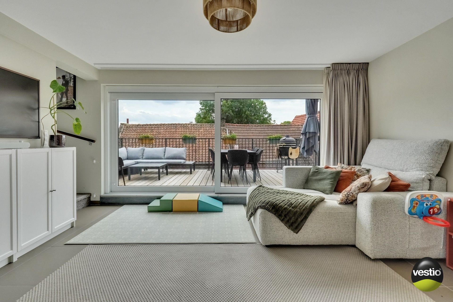 RUIM, INSTAPKLAAR DUPLEXAPPARTEMENT 110 M² MET XL TERRAS foto 3