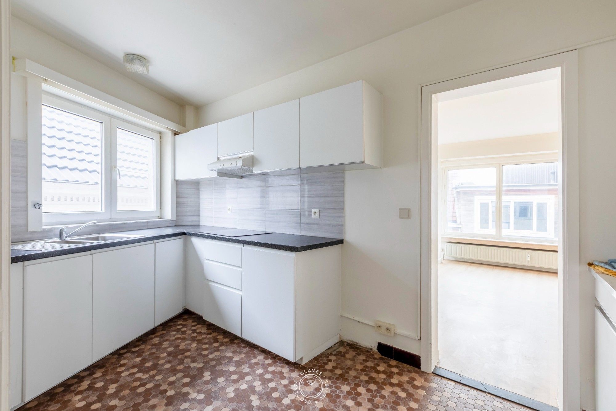 Welgelegen investeringseigendom met ruime driekamerappartementen foto 9