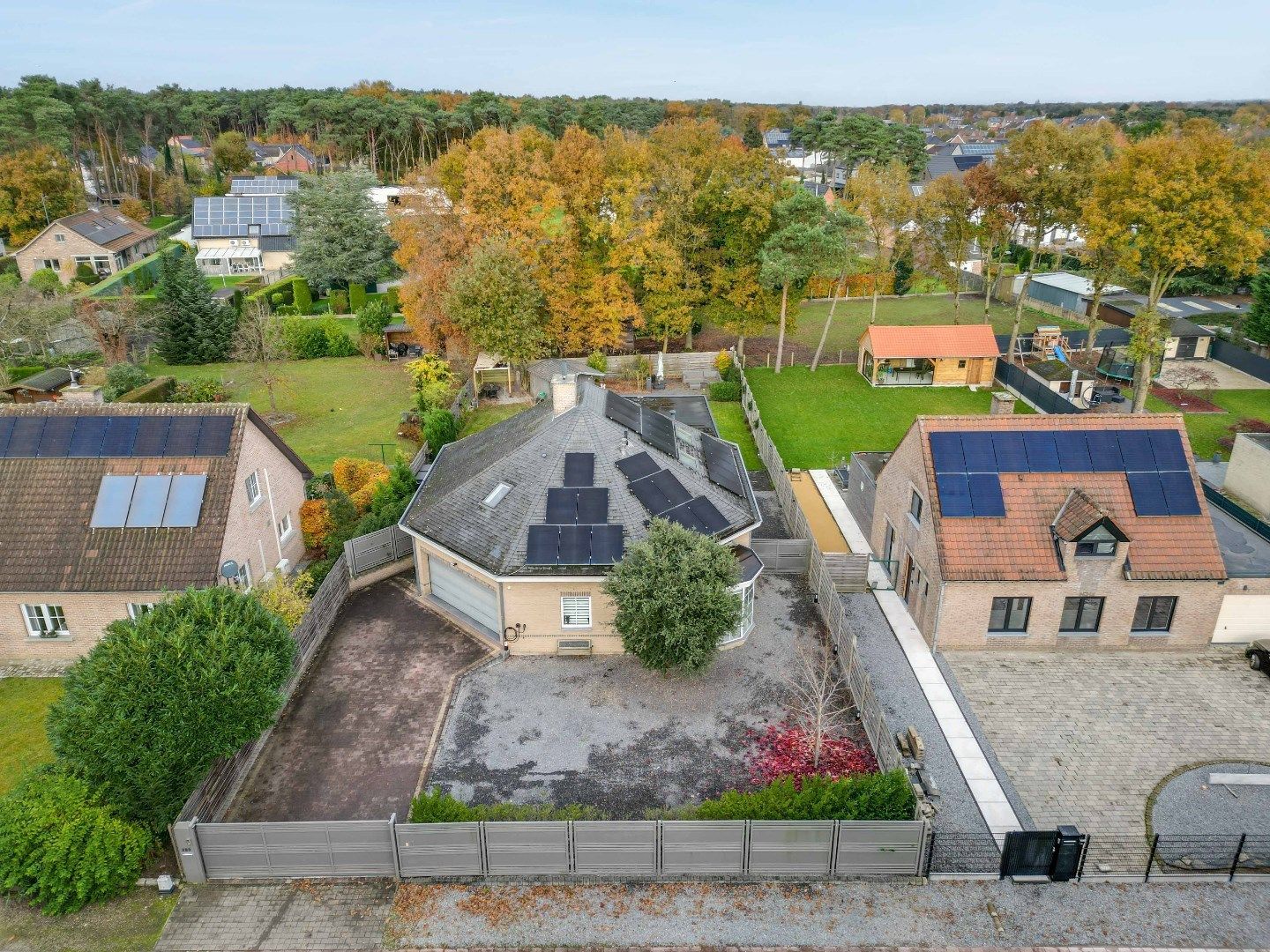 UITZONDERLIJKE VILLA MET EEN BEWOONBARE OPP. VAN 530 M2 TE MAASMECHELEN !  foto 37