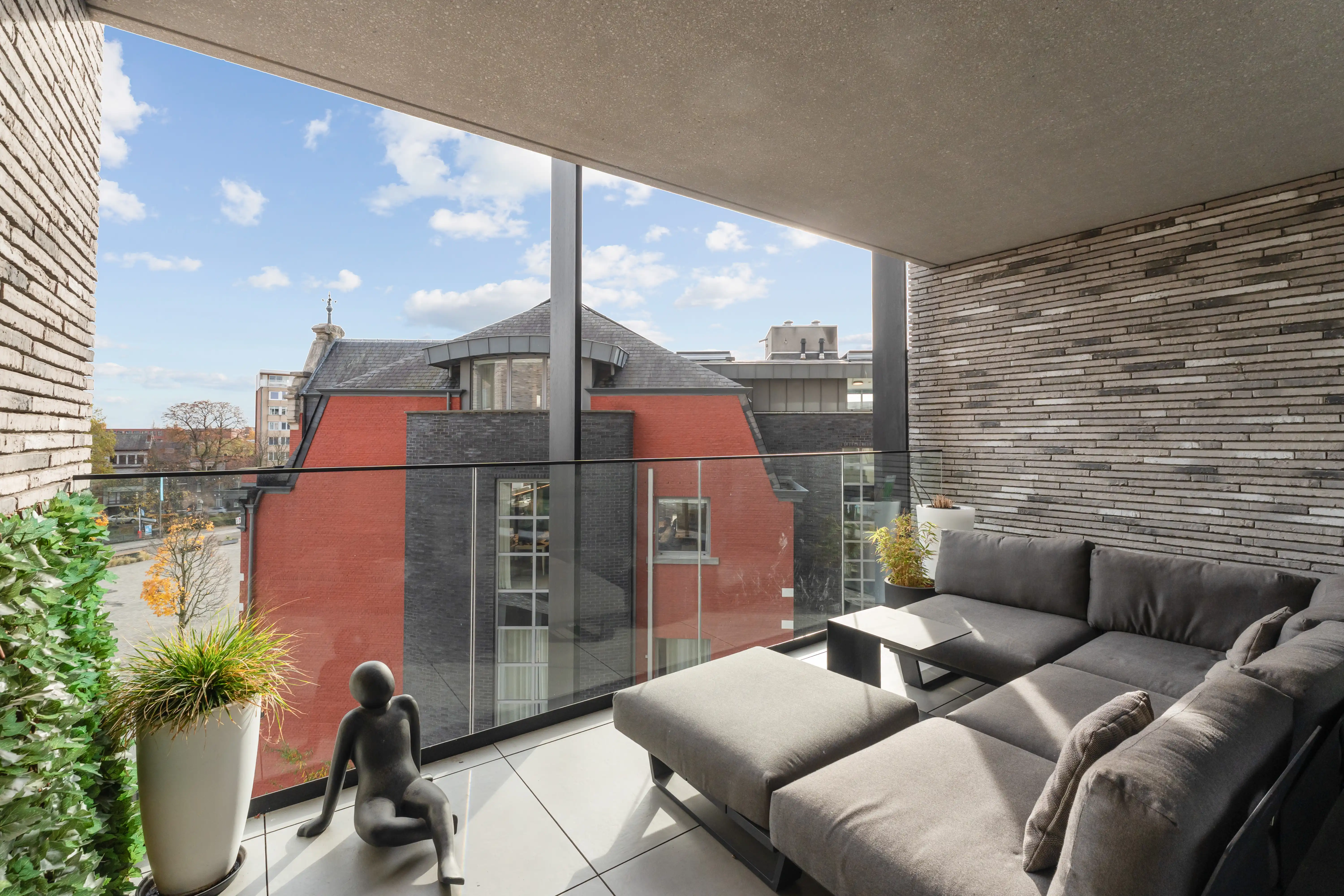 Luxueus afgewerkt appartement (2 terrassen + parking) foto 6