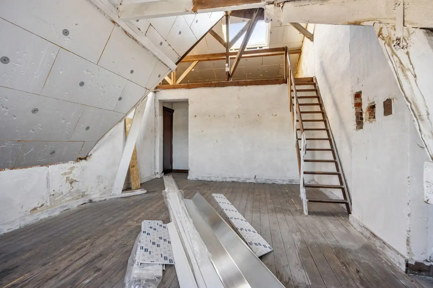 Authentieke herenwoning met ruime tuin en uitzonderlijk potentieel nabij het centrum van Hasselt! foto 20