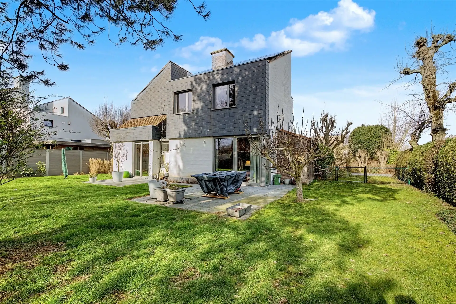 Stijlvolle gezinswoning met 3 slaapkamers en thuiskantoor (926m²) foto 28