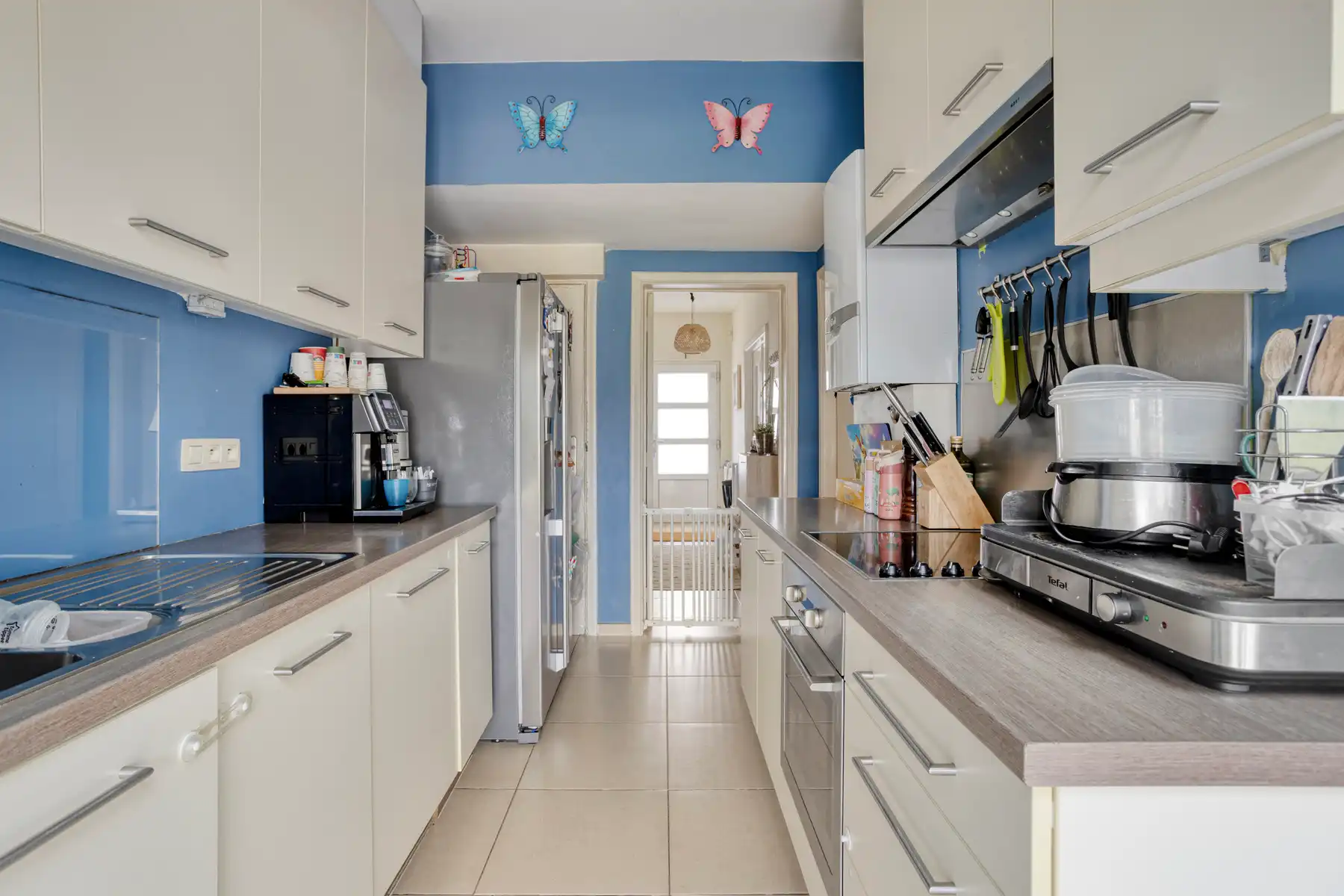 Goed gelegen woning met 3 slaapkamers, bureau en tuin foto 14