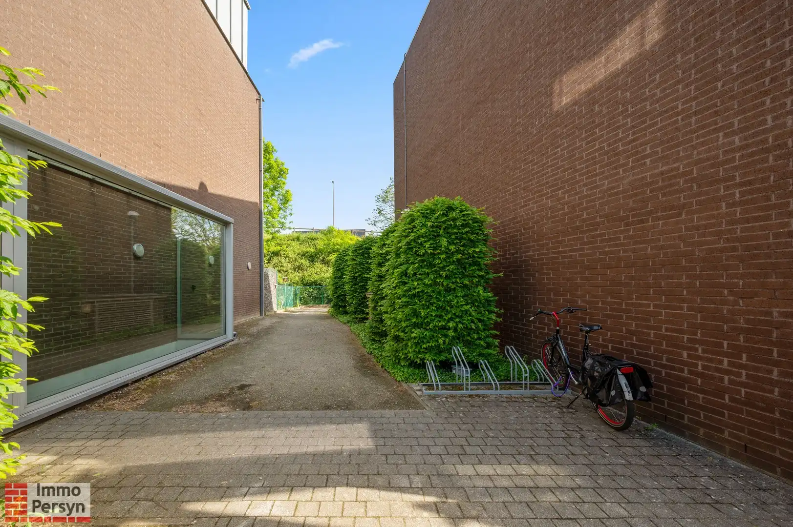 appartement 2 slkrs, terras en ondergrondse autostaanplaats foto 20