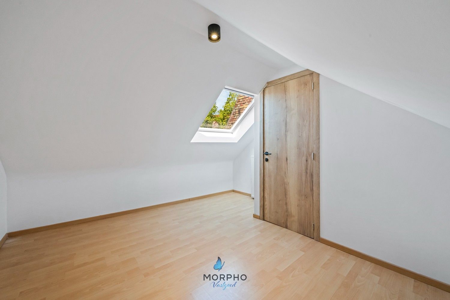 Recent gerenoveerde woning (2025) te koop met tuin in de geliefde Sint-Gilliswijk, Brugge foto 19